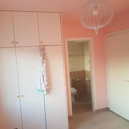 Iris Village 2 Bedrooms 2 Baths דירה פאפוס